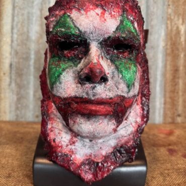 Giggle Grinz Mask: Shamrock