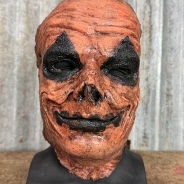 RTS  Thornjaw Silicone Mask